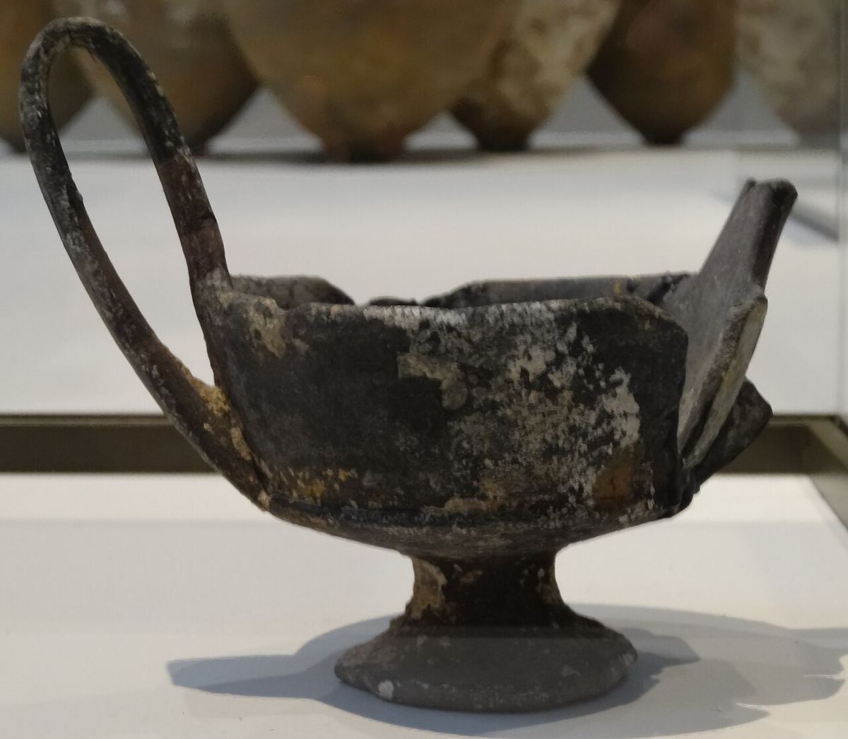 Louvre-Lens - Les Étrusques et la Méditerranée - 271 - Antibes, musée d'Archéologie (Canth